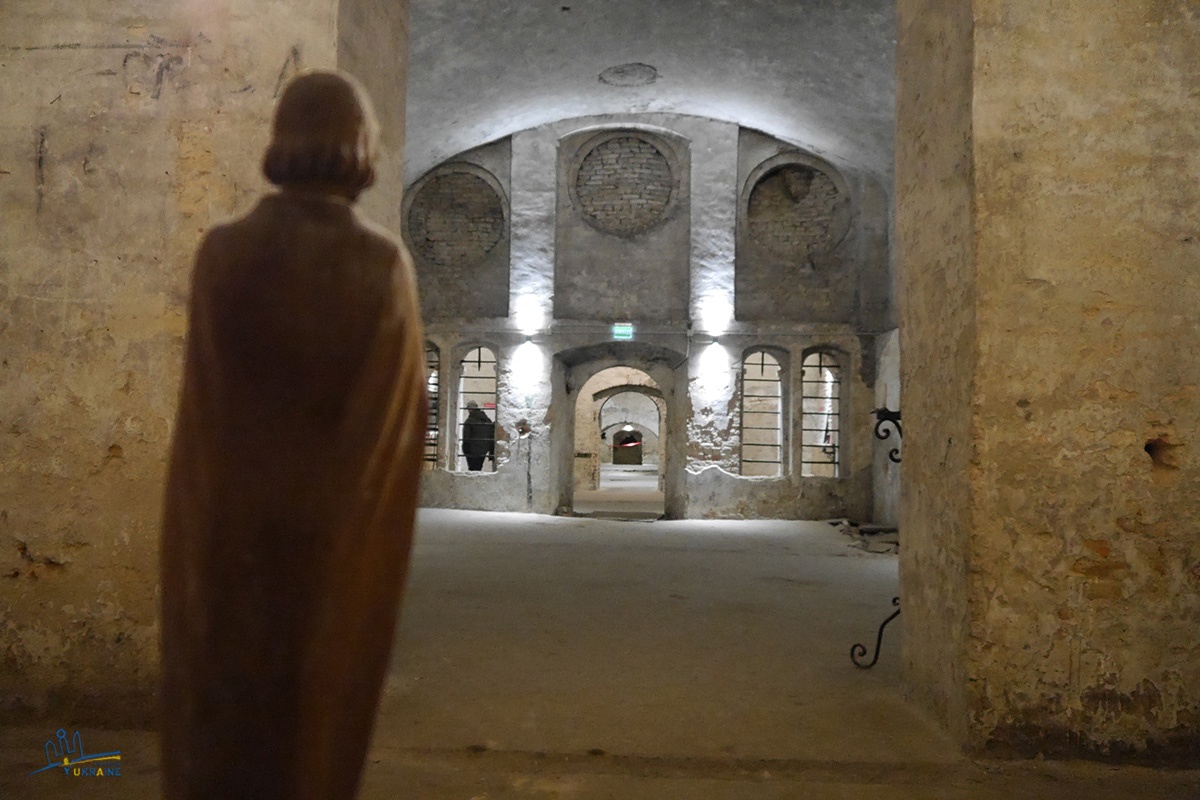 Підземелля Кафедрального костелу Святих Апостолів Петра і Павла